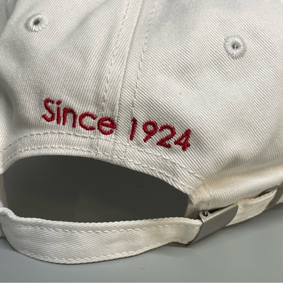 Bennys B logo White Cap - Picture 3 of 4